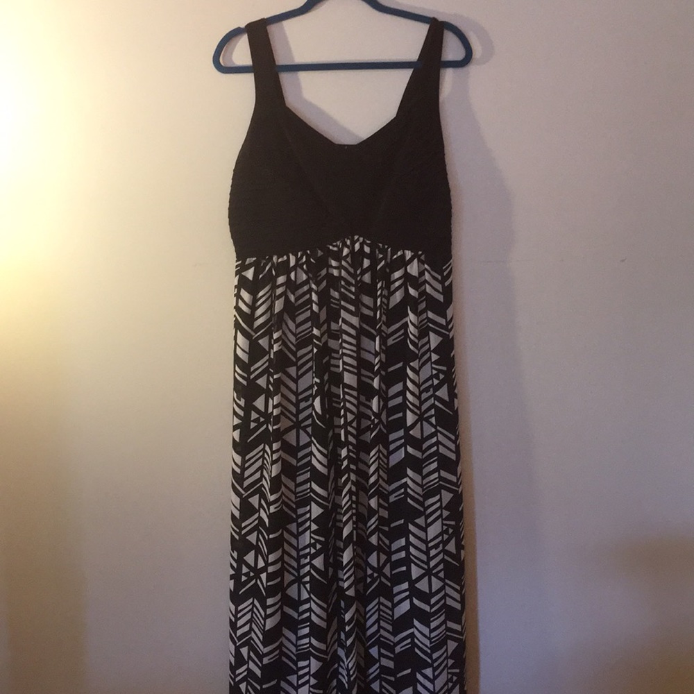Black and Tan Empire Waist Maxi Dress